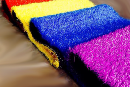 หญ้าเทียมสี แดง เหลือง ฟ้า ม่วง ขาว